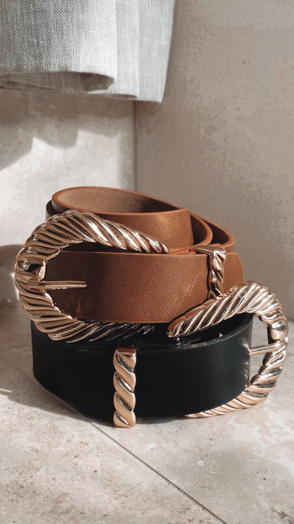 Amelie Twist Buckle Belt - Black/Gold